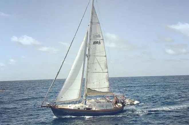 Navigation privée à St Thomas : Cosmos Mariner 12 m