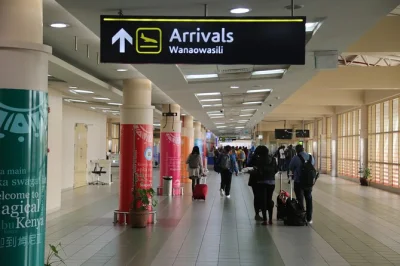 Disfruta de una llegada y salida sin estrés en jkia nairobi con nuestro meet & assist personalizado. evita filas y trámites complicados para un viaje más cómodo y ágil.