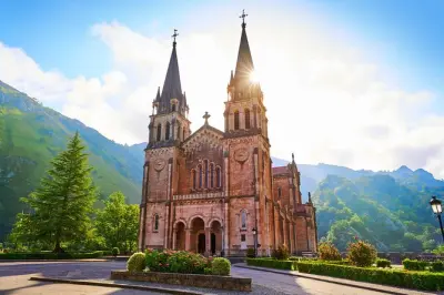 Lakes of Covadonga tour from Gijón: Basilica & coastal views