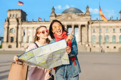 Berlin highlights private tour with car transport and guide