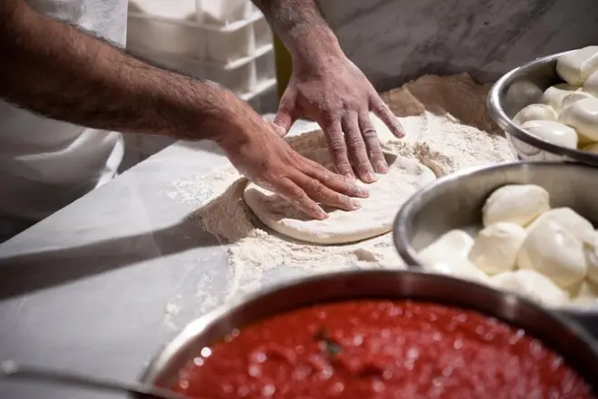 Verona Private Pizza & Tiramisu Cooking Class at Home