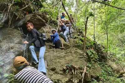 Parco Nazionale di Bach Ma: Trekking al Summit e Nuoto ai Cinque Laghi
