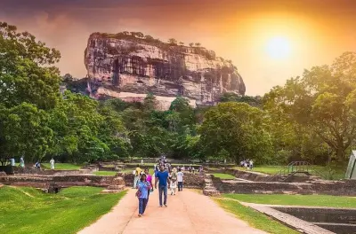 Tour de un día a Sigiriya desde Colombo: Acceso privado con almuerzo