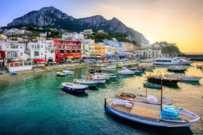 Excursion privée en bateau d'une journée à Capri depuis Positano
