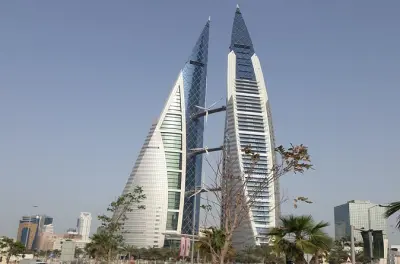 Private Tour Manama: Al Fateh Moschee und traditionelle Häuser