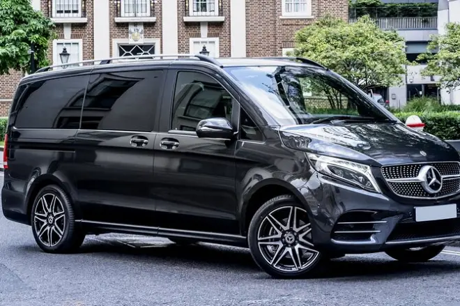 Brandenburg Airport to Berlin Transfer: Private Mercedes Van