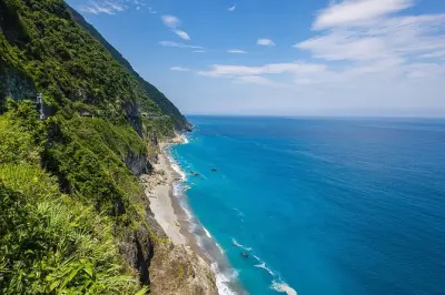 Hualien & Yilan day trip from Taipei: Four coastal and lake stops
