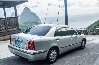 St Lucia Airport Transfer Roundtrip: Private Pickup