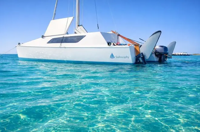 Catamarã em Salento: Baías do mar Jônico e paradas para banho