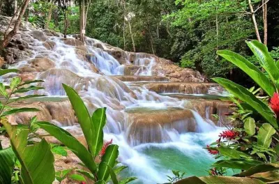 Immersione a Blue Hole e Dunn's River Falls a Ocho Rios