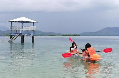 Puerto Princesa Honda Bay Inselhüpfen: Drei Riffe und Strände