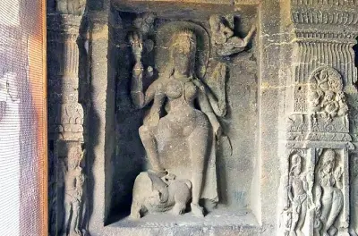 Ellora-Höhlen Audiotour: Kailash-Tempel & Heiligtümer