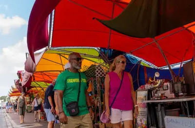Curaçao Distilleries & Brewery Tour: Tastings & Guides