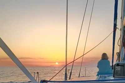 Rhodes sunset cruise: Swim Kallithea Springs, wine included