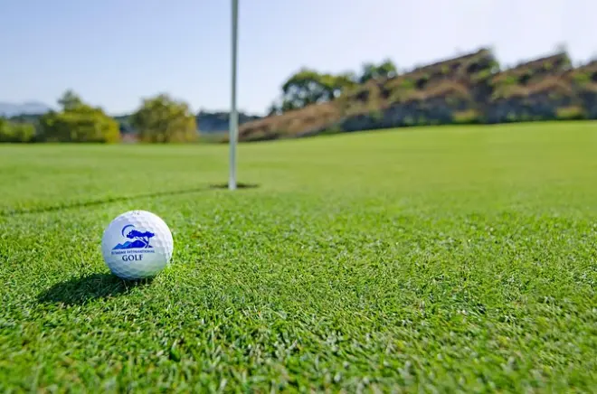 Ephesus: Ruinas antiguas y golf en campo PGA