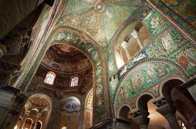 Ravenna mezza giornata: Mosaici bizantini e tomba di Dante