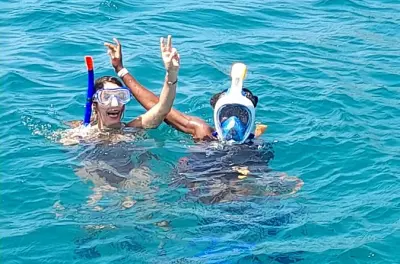 Schnorcheln in St Maarten: Segeln und Schwimmen mit Schildkröten