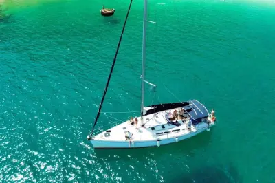 Cruzeiro particular de vela em Thasos: 5 horas com nado e snorkel