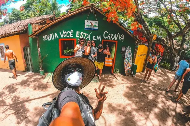 Caraiva privée : Rues en terre et vues rivière et océan