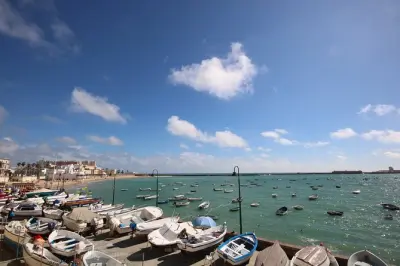 Cádiz Walking Tour with Sherry Tasting, Max 20 Guests