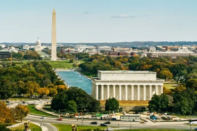 Feel the weight of history on a full-day washington dc tour from new york. see arlington cemetery, lincoln memorial, the white house, and enjoy free time for lunch.