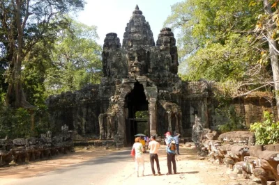 Wander ancient angkor wat at sunrise, explore ta prohm’s jungle ruins, and journey to banteay srei’s pink carvings. includes hotel pickup, private guide, and flexible lunch stops.
