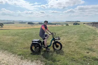 Tour en eTrike de 4 horas por Peak District: Picnic y ciclismo
