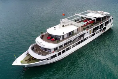 2-day Ha Long Bay cruise from Hanoi: Surprise Cave & Titop Island