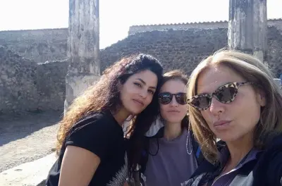Amalfi Coast to Rome Transfer with Pompeii Stop