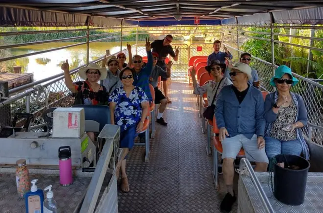 Litchfield und Krokodil-Kreuzfahrt mit Schwimmen ab Darwin
