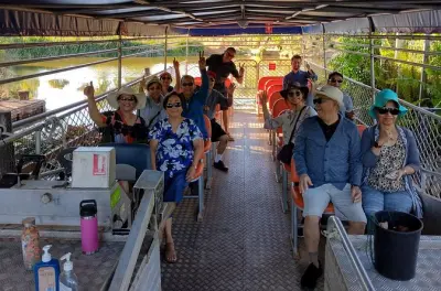 Litchfield und Krokodil-Kreuzfahrt mit Schwimmen ab Darwin
