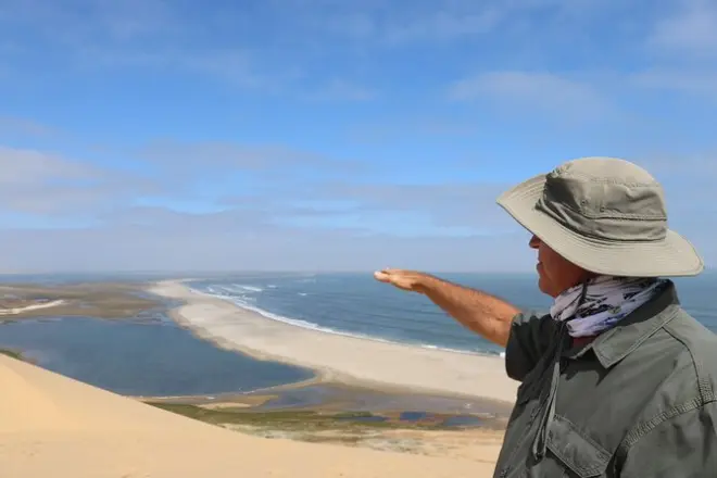 Sandwich Harbour 4x4 Tour from Walvis Bay: Dunes to Ocean