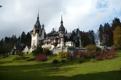 Peles-, Bran- und Rasnov-Schlösser: Privattour ab Brasov