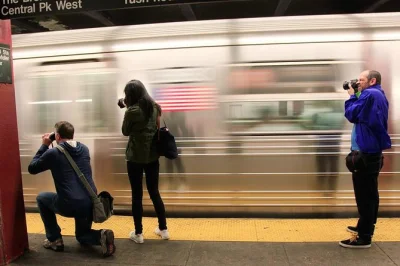 Descubre los iconos de nueva york como el empire state y central park con un fotógrafo local. incluye metro y consejos prácticos para tus fotos.