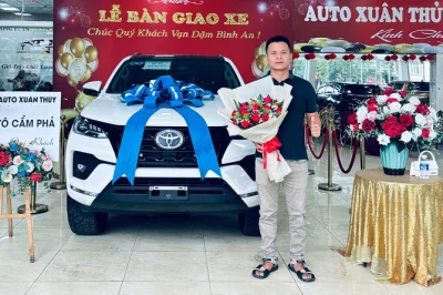 Ankunft in hanoi? genieße einen privaten flughafentransfer, triff deinen fahrer am noi bai und komm entspannt direkt zu deinem hotel. flexible buchung und lokaler support inklusive.