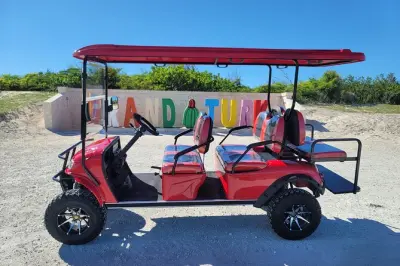 Tour de carrinho de golfe em Grand Turk: Farol, museu e flamingos