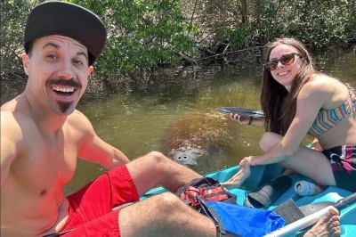 Erlebe delfine hautnah, entdecke manatees und paddel mit einem lokalen guide durch die wilden mangroven von cocoa beach. inklusive kompletter ausrüstung und flexiblen startzeiten.