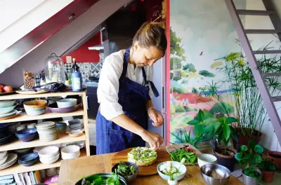 Clase de cocina y tour por el mercado en Annecy con chef local