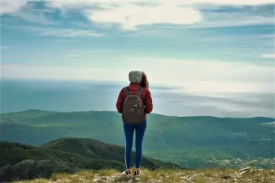 Monte Lovcen: Senderismo entre bosque de haya y pueblo Dolovi