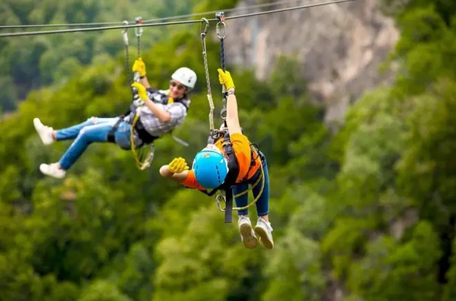 Tyrolienne à Dilijan : Activités d’aventure au parc Yell Extreme