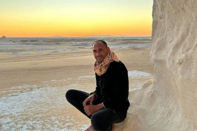 Acampe no deserto branco do egito, explore o oasis bahariya, visite o deserto negro e a montanha de cristal, e aproveite refeições beduínas. garanta sua vaga!