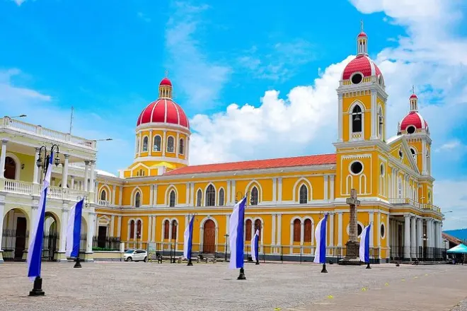 Masaya Vulkan und Granada Tagesausflug ab Liberia