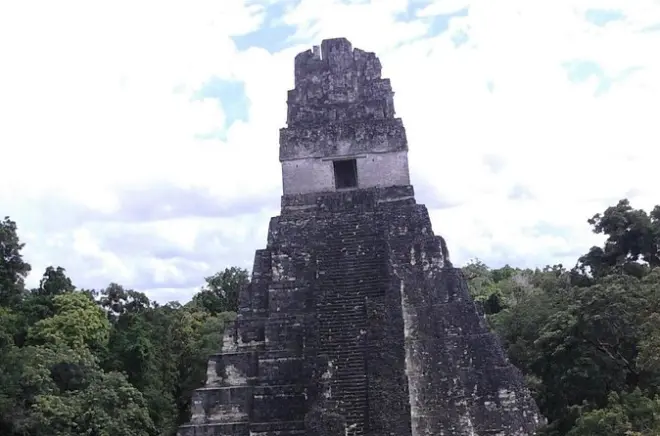 Tikal Maya Ruinen Tagesausflug ab San Ignacio: Alte Tempel