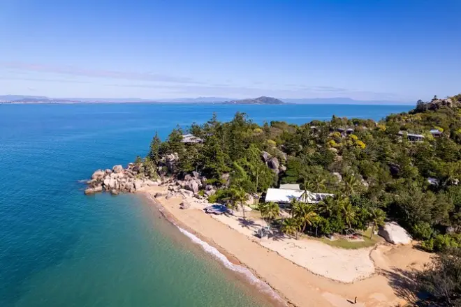 Magnetic Island Tour: Wildlife, Heritage & Local Guide