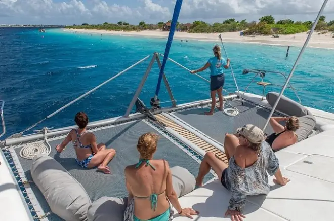 Private Yacht Charter Bonaire: Sail & Snorkel Klein Bonaire
