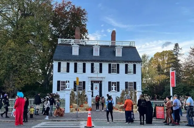 Salem tour dei luoghi di Hocus Pocus e Stregata