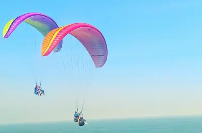 Parapendio a Uluwatu: Volo tandem di 15 minuti con foto