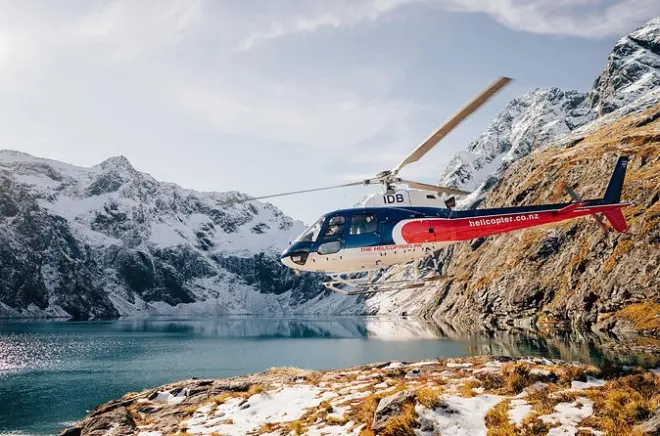 Milford Sound in elicottero da Queenstown: 2 atterraggi alpini