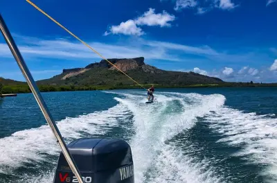 Esportes aquáticos em Spanish Waters: ZUP Board e esqui aquático