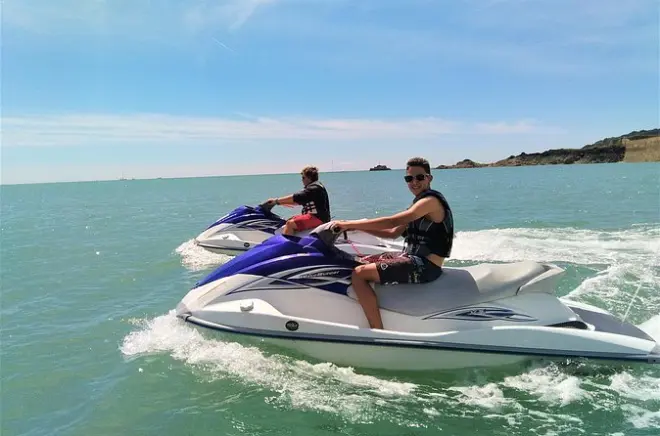 Jet ski em Jersey: 30 minutos de instrução solo